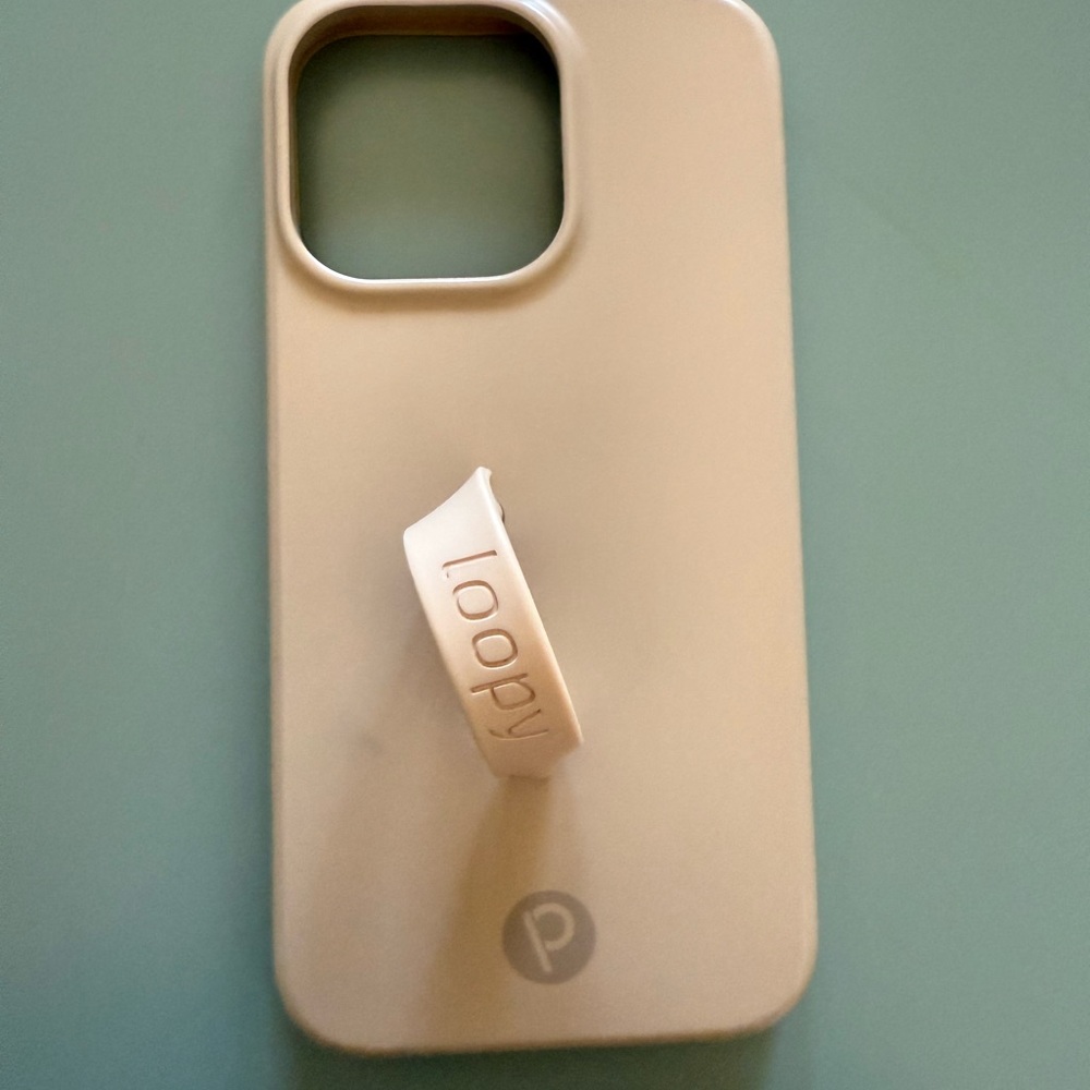 Loopy Case Sandstone iPhone 13pro 6.1” screen (righty)